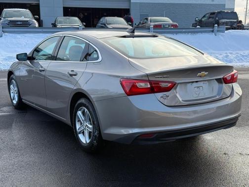 Mineral Gray Metallic 2022 Chevrolet Malibu 1FL
