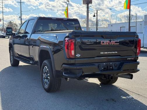 2023 GMC Sierra 2500 AT4