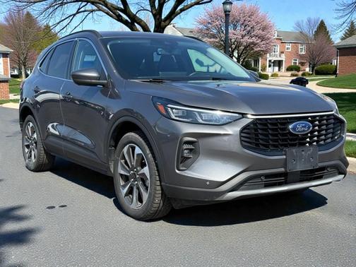 Gray 2024 Ford Escape Platinum