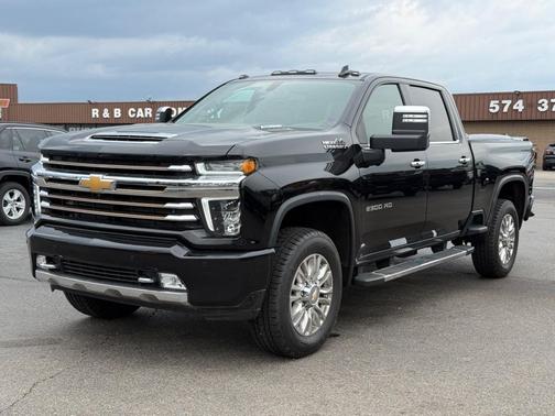 Black 2023 Chevrolet Silverado 2500 High Country