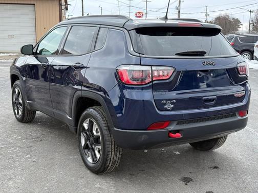 Blue 2018 Jeep Compass Trailhawk