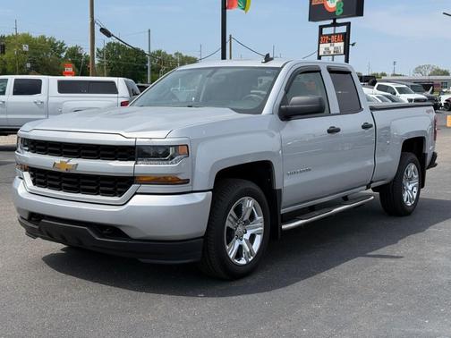 Silver 2018 Chevrolet Silverado 1500 Custom