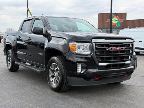 Black 2021 GMC Canyon AT4