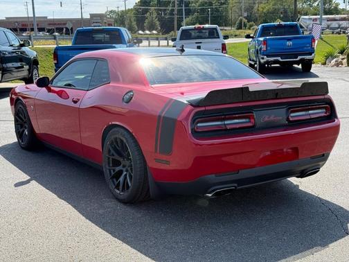 2016 Dodge Challenger R/T Scat Pack