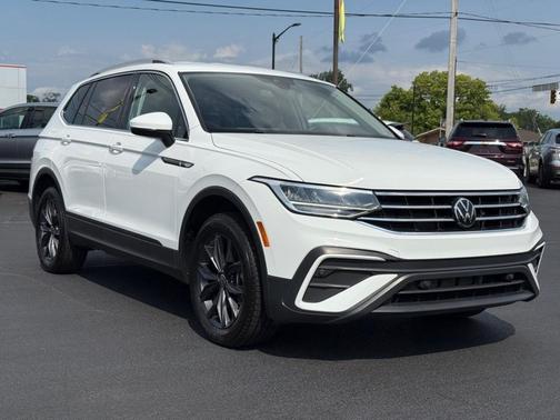 White 2024 Volkswagen Tiguan 2.0T SE 4MOTION