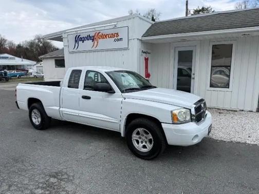 Bright White Clearcoat 2005 Dodge Dakota SLT Club Cab