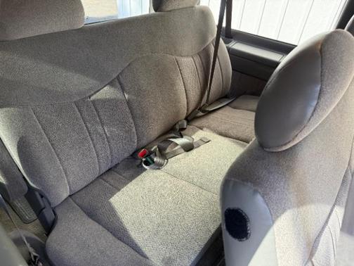 2005 Chevrolet Astro Base