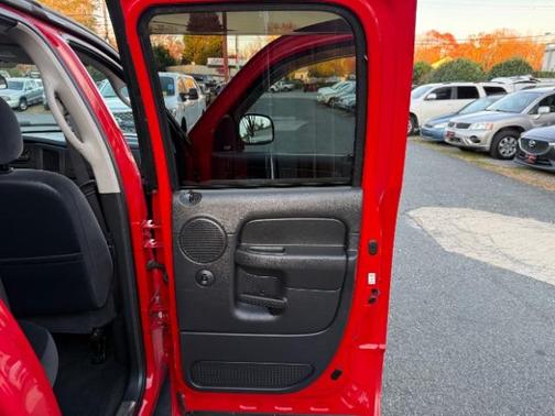 2005 Dodge Ram 1500 SLT Quad Cab