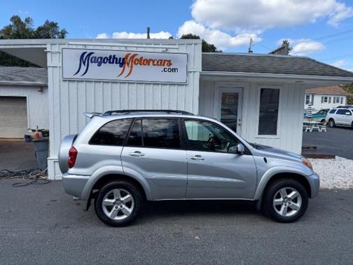 2005 Toyota RAV4 Base