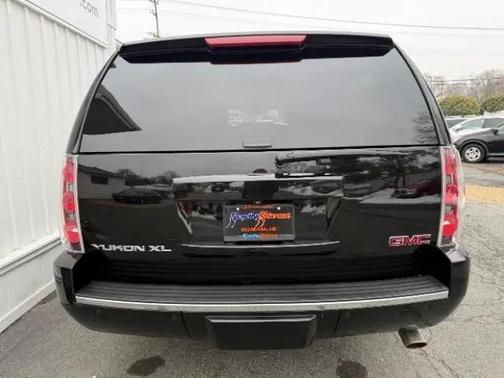 2013 GMC Yukon XL Denali