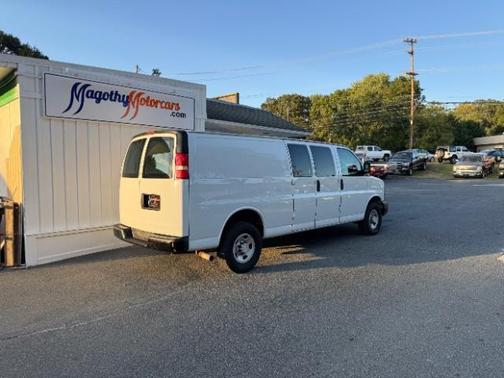 2015 Chevrolet Express 2500 Work Van