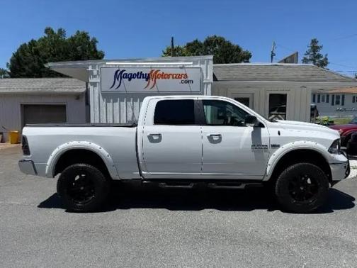 Bright White Clearcoat 2016 RAM 1500 Big Horn