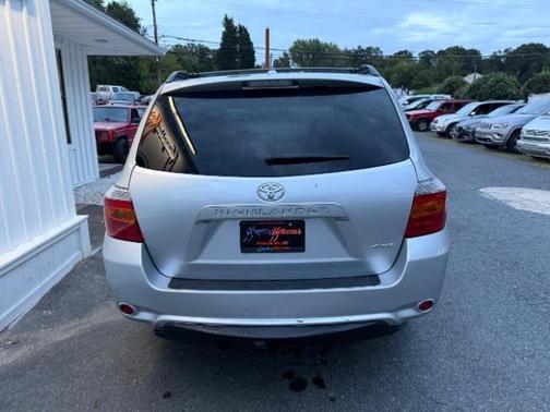 2010 Toyota Highlander SE