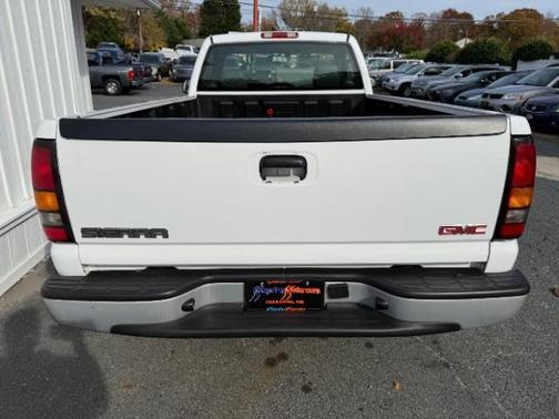 2004 GMC Sierra 1500 W/T