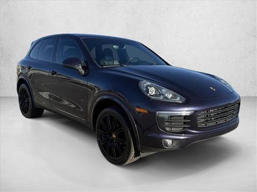2017 Porsche Cayenne Platinum Edition