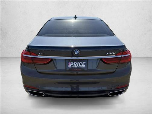 2016 BMW 750 i xDrive