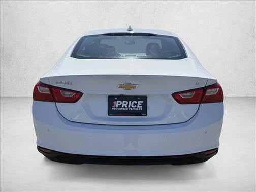 Summit White 2024 Chevrolet Malibu FWD 1LT