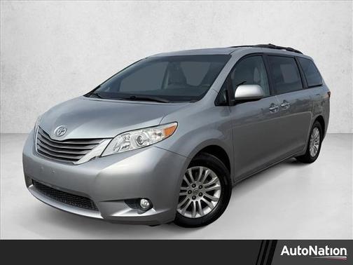 2016 Toyota Sienna XLE