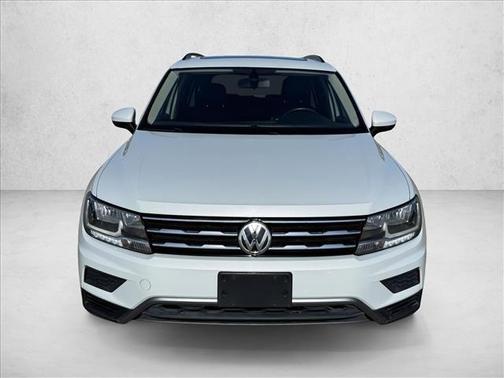 Pure White [White] 2018 Volkswagen Tiguan 2.0T SE 4MOTION