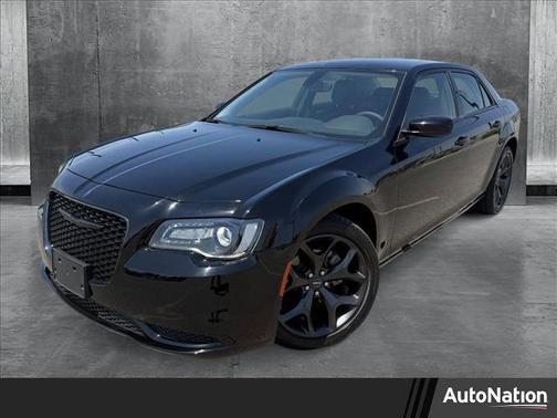 2023 Chrysler 300 Touring