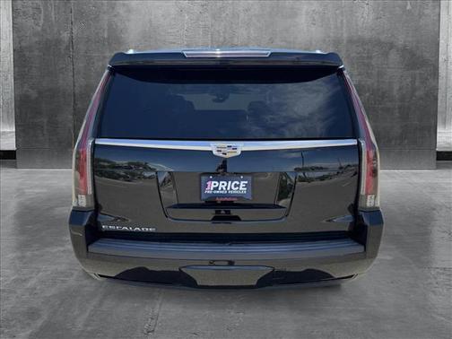 2020 Cadillac Escalade Premium Luxury