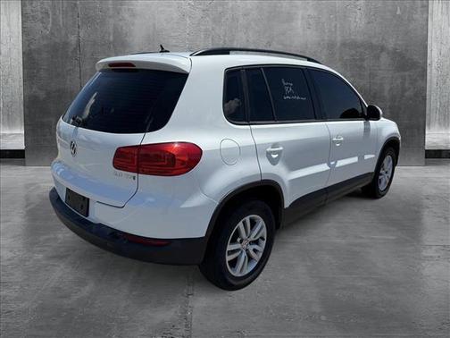 2016 Volkswagen Tiguan S