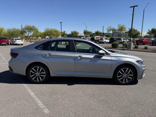 2025 Volkswagen Jetta 1.5T SE