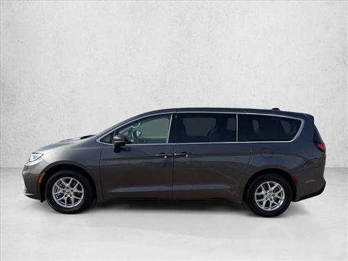 Granite Crystal Metallic Clearcoat 2023 Chrysler Pacifica Touring L