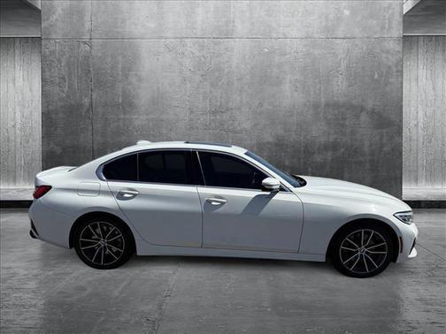 2020 BMW 330 330i
