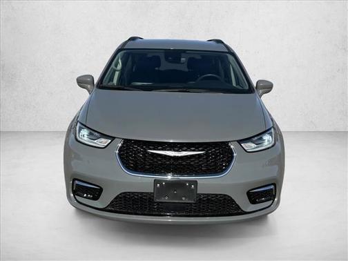 Ceramic Gray Clearcoat 2022 Chrysler Pacifica Touring L