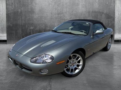 2002 Jaguar XKR Base