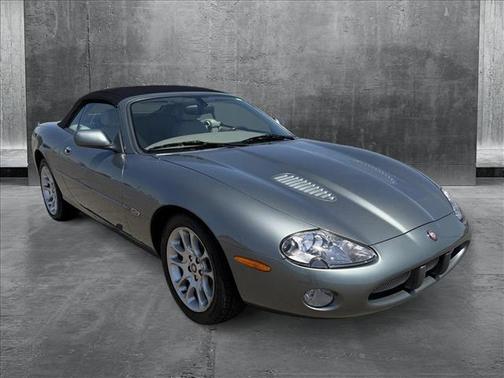 2002 Jaguar XKR Base