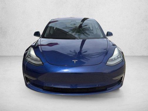 Deep Blue Metallic 2018 Tesla Model 3 Long Range
