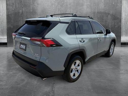 2020 Toyota RAV4 Hybrid XLE
