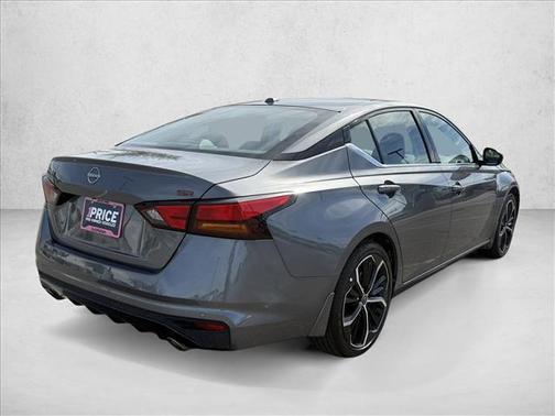 2025 Nissan Altima SR FWD