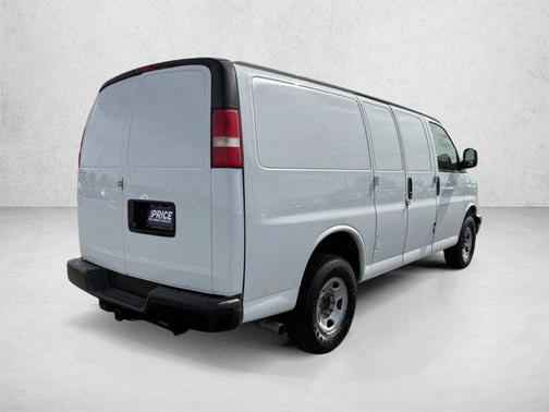 Summit White 2019 Chevrolet Express 2500 Work Van