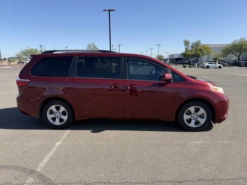 2015 Toyota Sienna LE