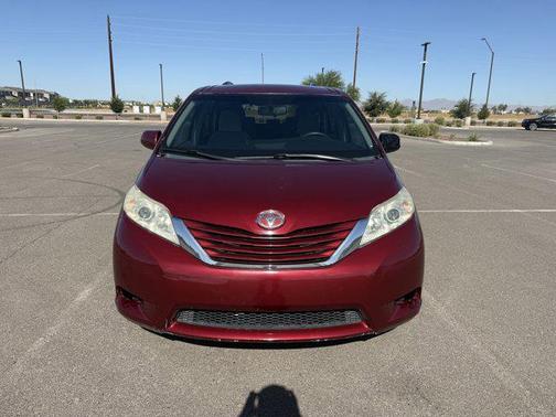 2015 Toyota Sienna LE