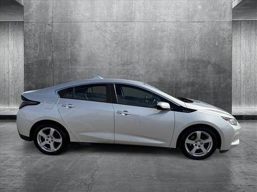2018 Chevrolet Volt LT