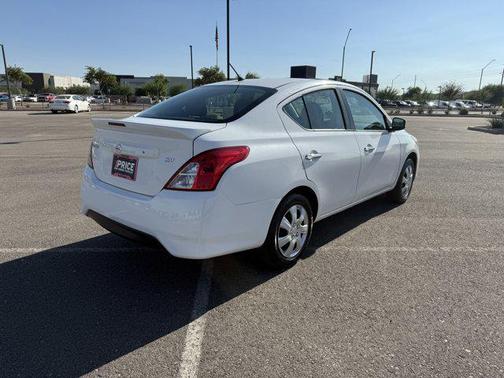 2018 Nissan Versa 1.6 SV