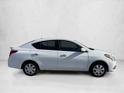 2018 Nissan Versa 1.6 SV