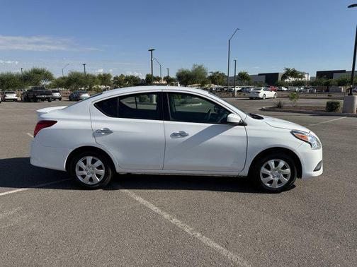 2018 Nissan Versa 1.6 SV