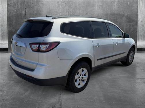 2017 Chevrolet Traverse LS