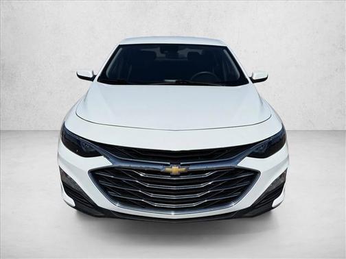 Summit White 2024 Chevrolet Malibu FWD 1LT
