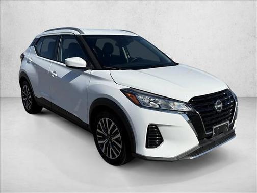 2022 Nissan Kicks SV