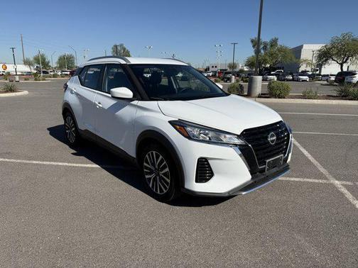 2022 Nissan Kicks SV