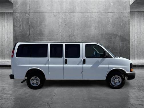 2015 Chevrolet Express 2500 LS