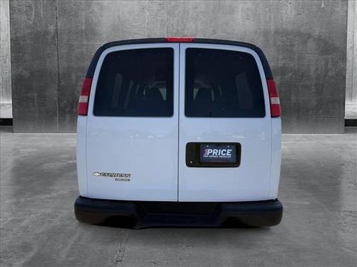 2015 Chevrolet Express 2500 LS