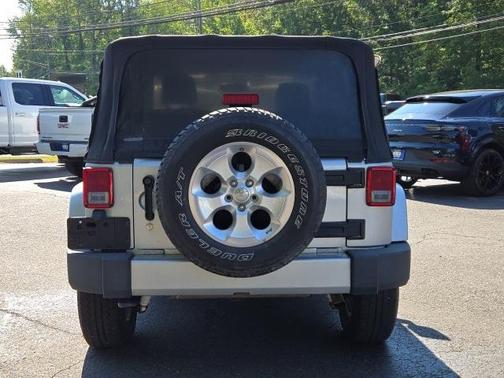 2012 Jeep Wrangler Sahara