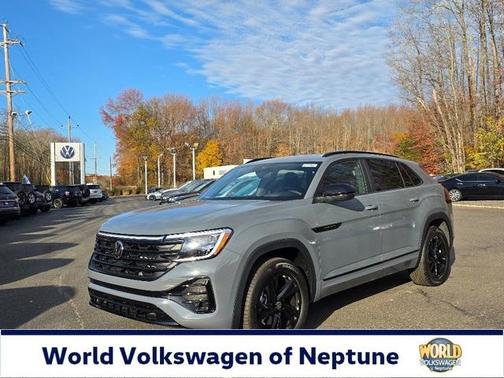 2026 Volkswagen Atlas Cross Sport 2.0T SEL R-Line Black